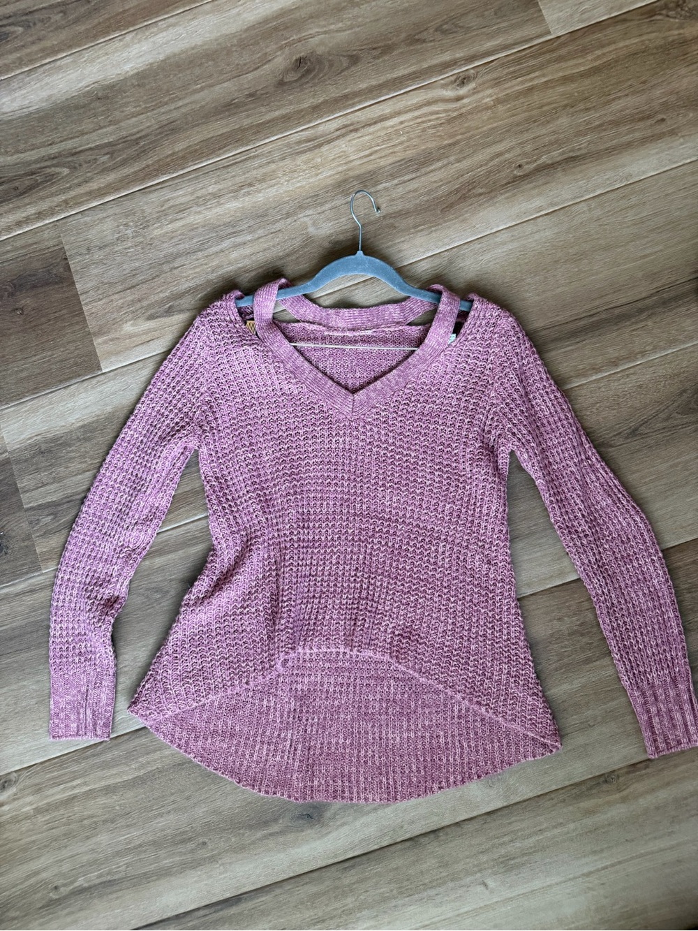 Source Unknown Dusty Rose V-Neck Knit Sweater with Shoulder Straps